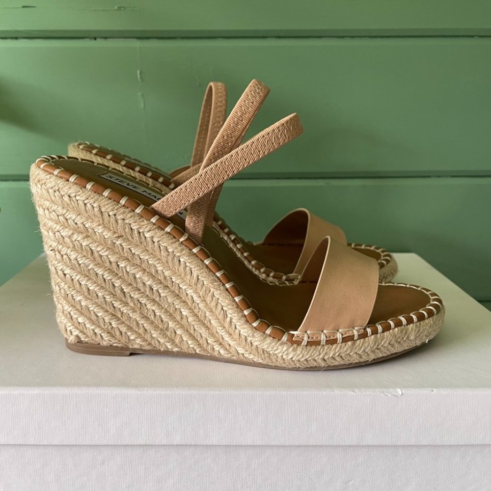 Steve Madden Dawson Open-Toe Wedge Sandals in tan